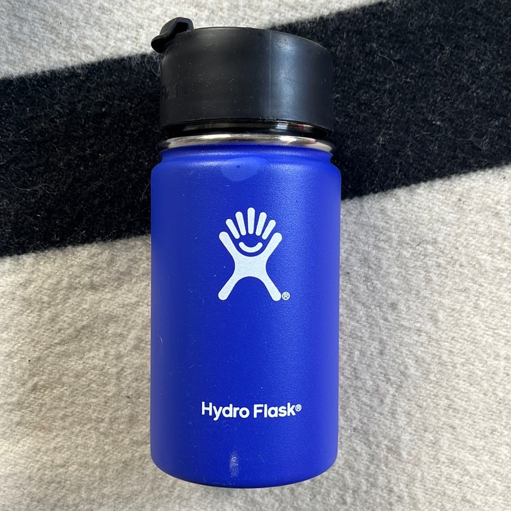 Small Hydroflask 12oz blueberry